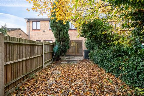 24 Damigos Road, Gravesend, DA12 2LR