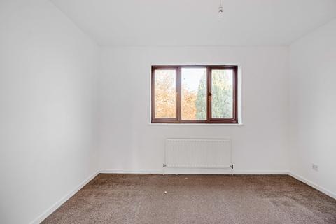 24 Damigos Road, Gravesend, DA12 2LR