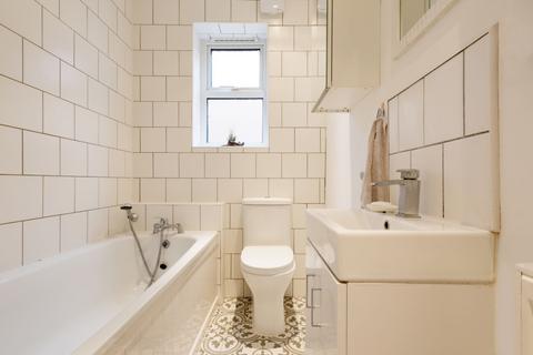 47d Brockman Road, Folkestone, CT20 1DJ
