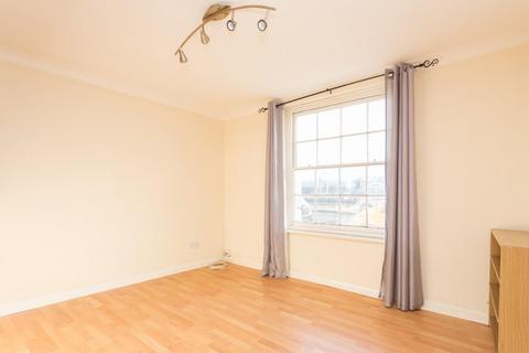1 bedroom ground floor flat for sale, Snargate Street, Dover, CT17