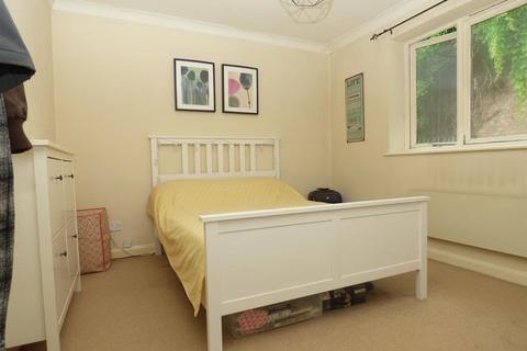 1 bedroom flat for sale - Snargate Street, Dover, CT17