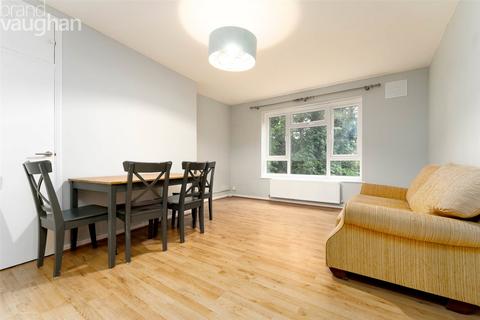 3 bedroom flat to rent, Horton Road, Brighton BN1