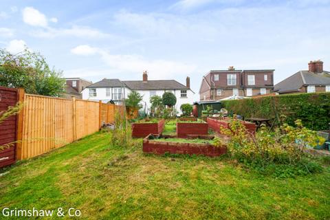 16 Norman Way, London, W3 0AS