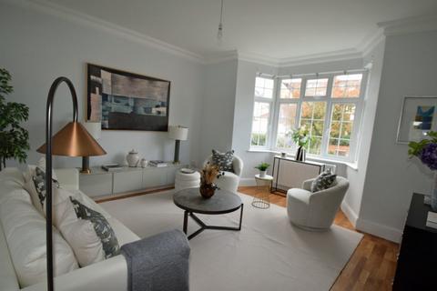 12 Evelyn Grove, London, W5 3QG