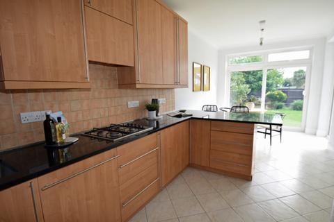 12 Evelyn Grove, London, W5 3QG