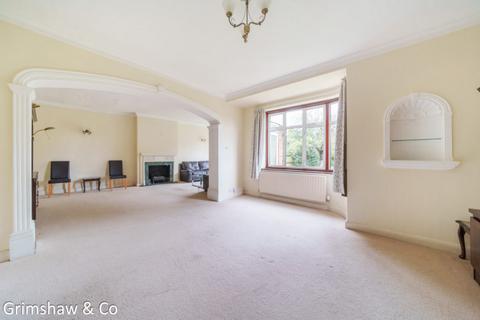 10 Ashbourne Road, London, W5 3ED