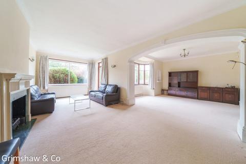 10 Ashbourne Road, London, W5 3ED