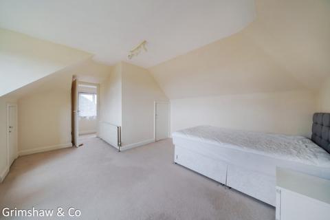 10 Ashbourne Road, London, W5 3ED