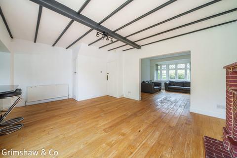 131 Princes Gardens, Acton, London, W3 0LR