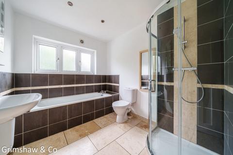 131 Princes Gardens, Acton, London, W3 0LR