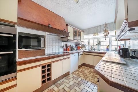 11 Regal Close, London, W5 2SB