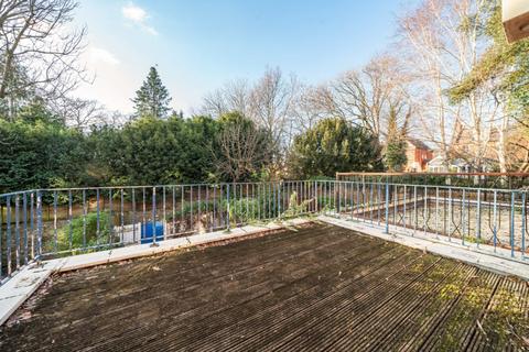 11 Regal Close, London, W5 2SB