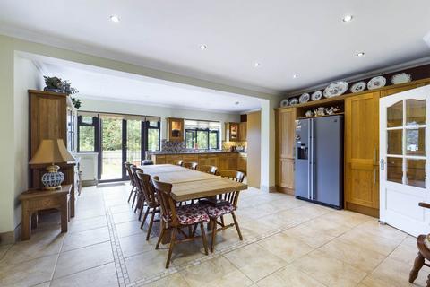11 Barton Road, Sidcup, DA14 5LU