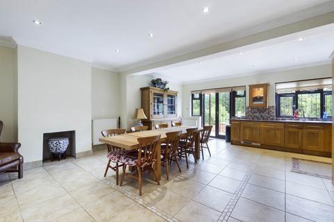 11 Barton Road, Sidcup, DA14 5LU