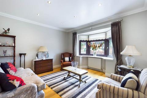 11 Barton Road, Sidcup, DA14 5LU