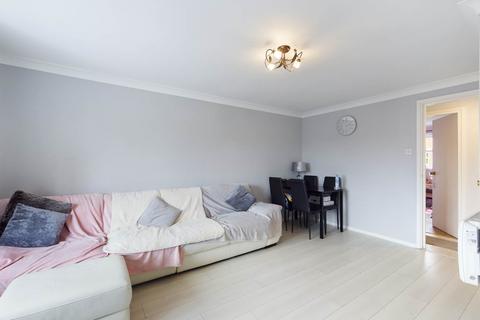 98 Parish Gate Drive, Sidcup, DA15 8TH