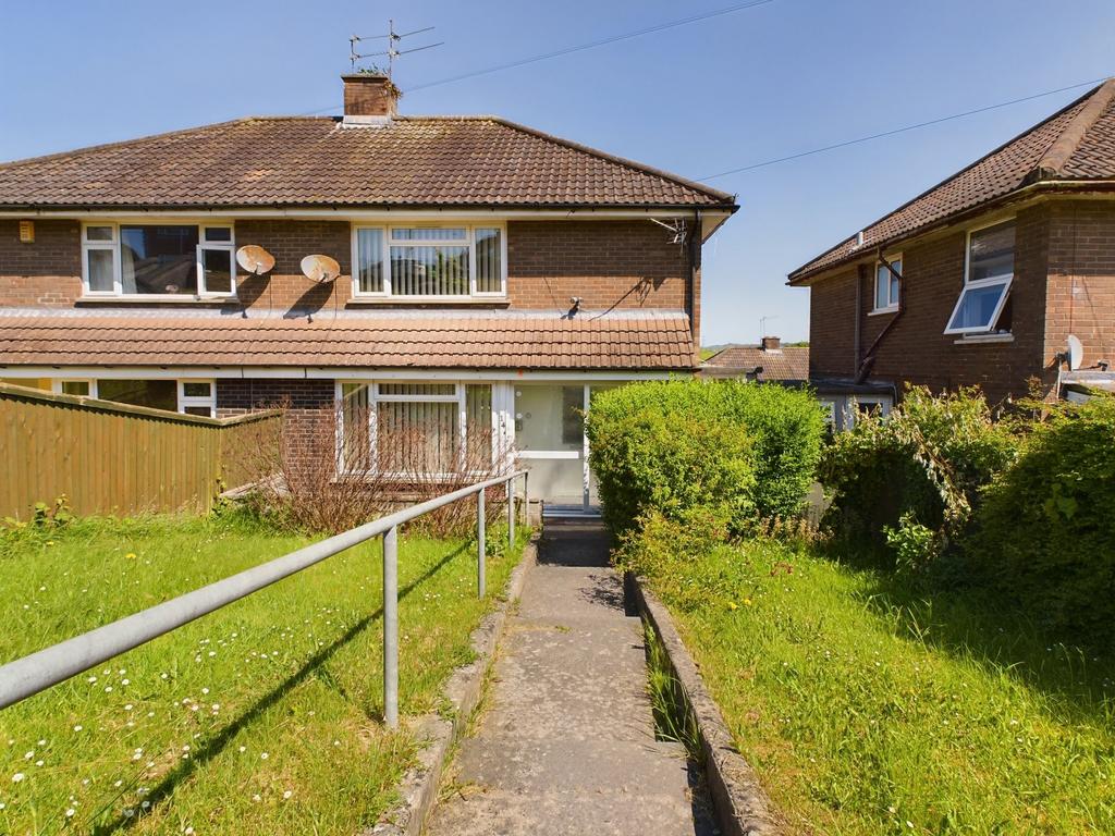 Maple Road, Pentrebane, Cardiff 3 bed house for sale £250,000