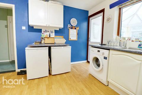 Banda Yetu Manningtree Road, Stutton, Ipswich, IP9 2TE
