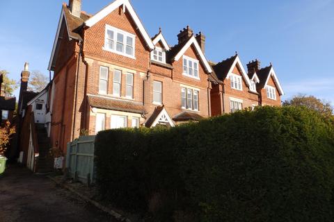 3 bedroom flat to rent, Bishops Down Road, Tunbridge Wells, TN4