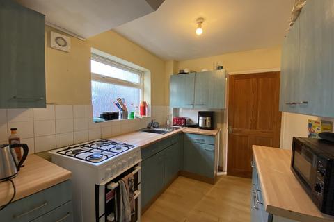 4 bedroom semi-detached house to rent, Morrell Avenue, Oxford, OX4