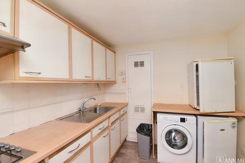 9/16 Calder Drive, Edinburgh, EH11 4LN