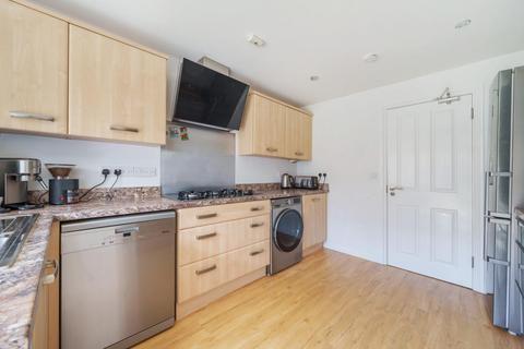 67 Corbetts Way, Thame, OX9 2FN