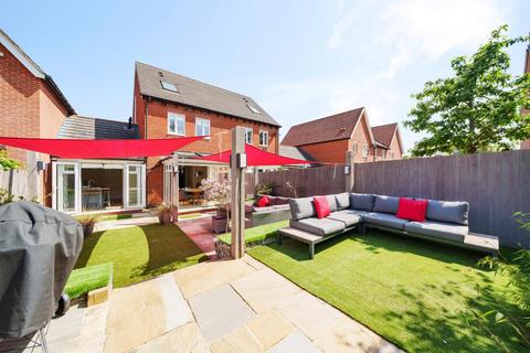 67 Corbetts Way, Thame, OX9 2FN