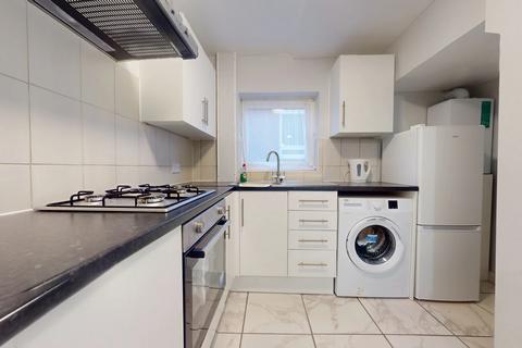 2 bedroom flat to rent, Stanstead Road,  London, SE23