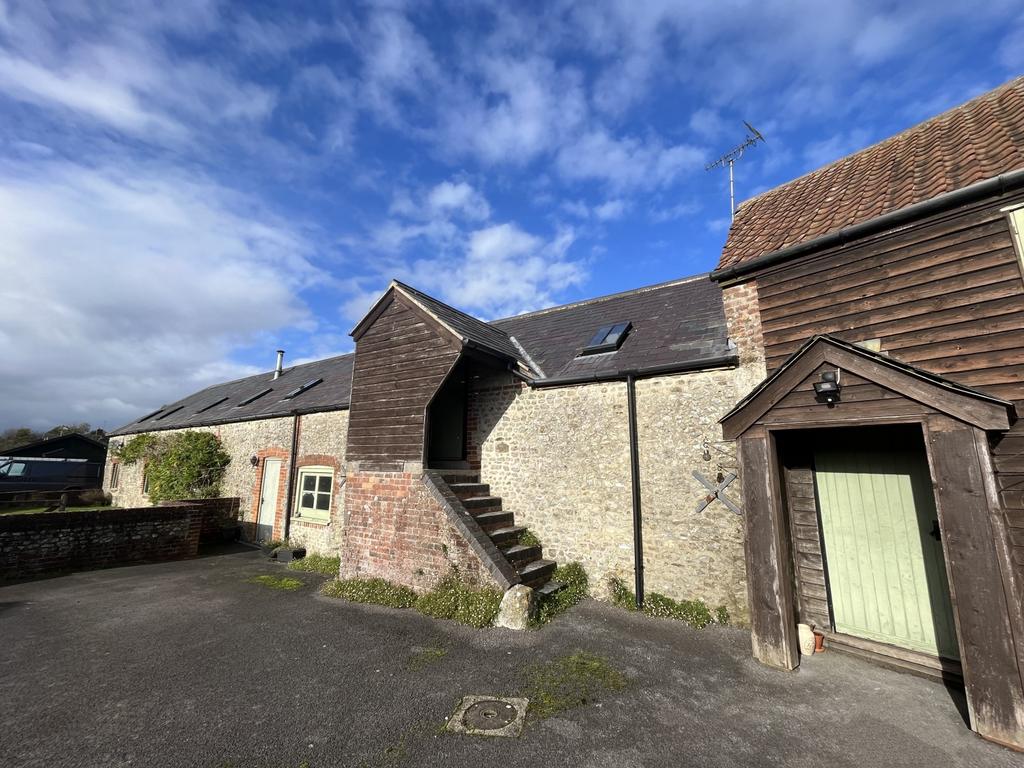 Maiden Bradley, Warminster... 1 bed terraced house £725 pcm (£167 pw)