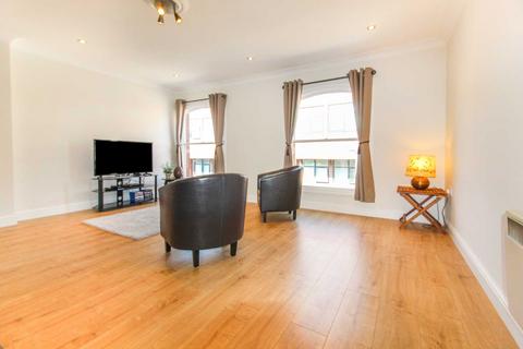 2 bedroom flat to rent - Park Street West, Luton LU1