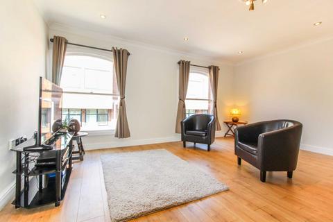 2 bedroom flat to rent - Park Street West, Luton LU1