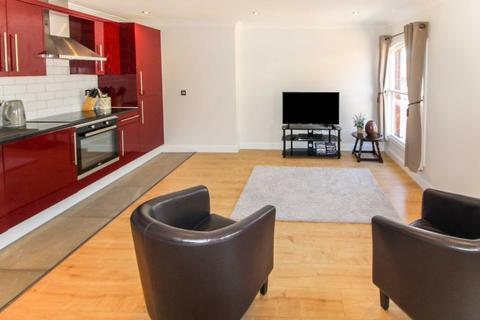 2 bedroom flat to rent - Park Street West, Luton LU1