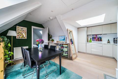 2 bedroom penthouse for sale, Old Station Approach, Winchester, Hampshire, SO23
