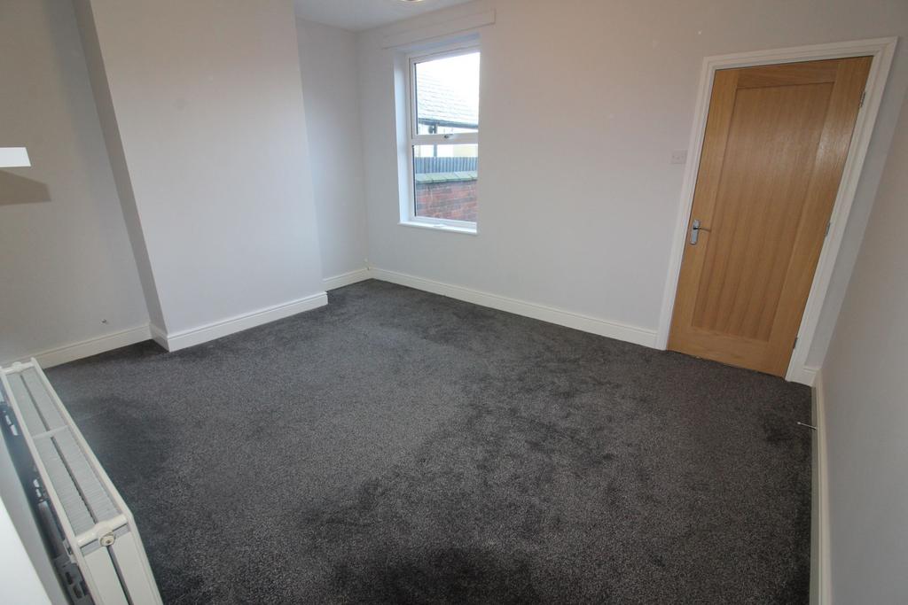 Gipsy Lane, Willenhall 2 bed terraced house £800 pcm (£185 pw)