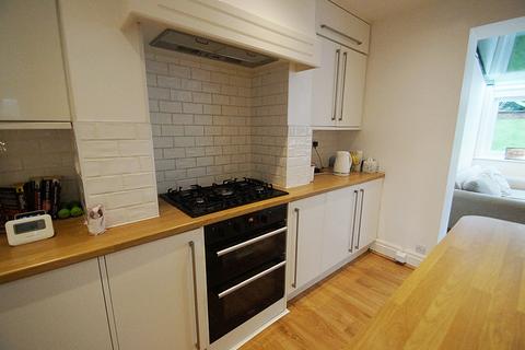 14 Carr Lane, Greenfield, Oldham, OL3 7AX