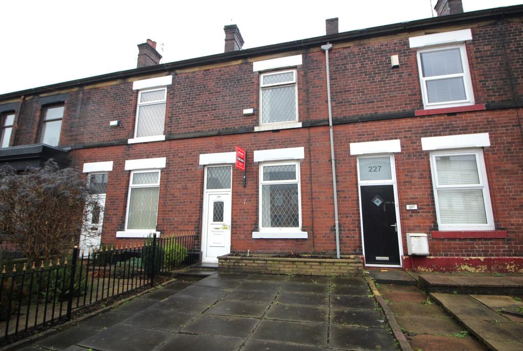 Bolton Road, Bury, BL8 2 bed terraced house for sale £150,000