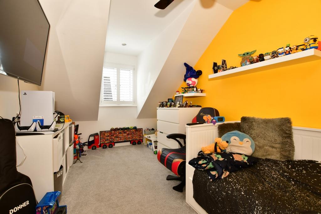 Guernsey bed 3