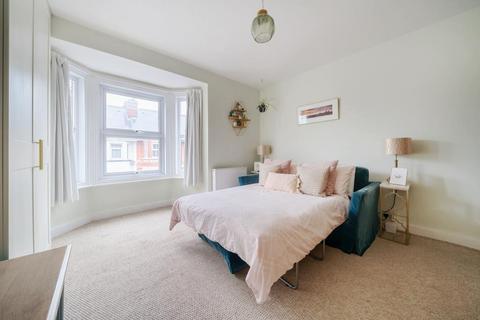 64 Swainstone Road, Reading, RG2 0DX