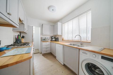 64 Swainstone Road, Reading, RG2 0DX