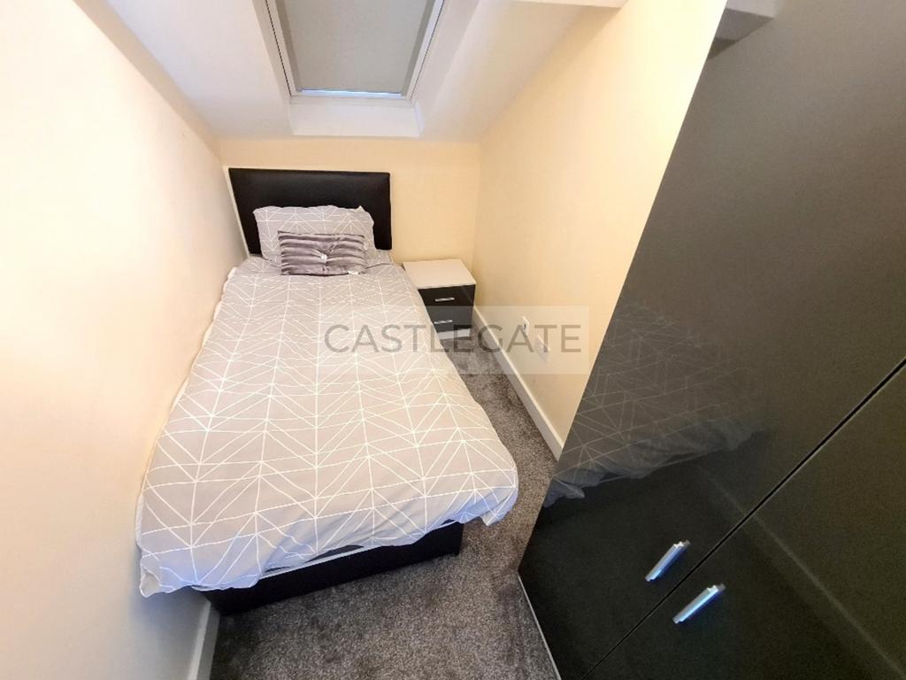 Apartment 9, 3a New Street, Huddersfield, West Yor