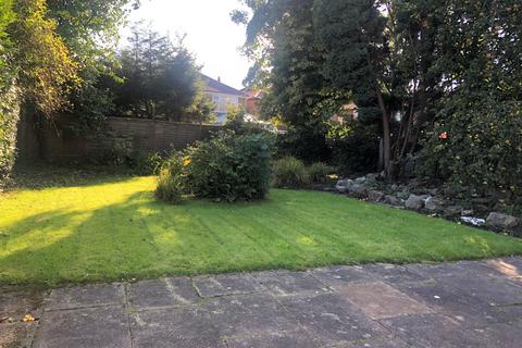7 bedroom detached house to rent - Wilbraham Road, Manchester M14