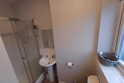 2 bedroom flat to rent - Walsall Road, Sutton Coldfield, B74