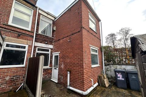 3 bedroom terraced house to rent, Playford Yard, Platts Common, Barnsley, S74