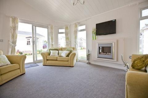 2 bedroom lodge for sale, Strangers Holiday Park, The St CO11