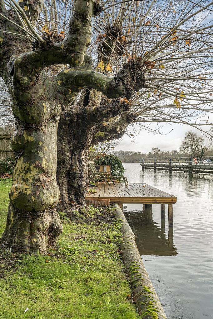 Mooring