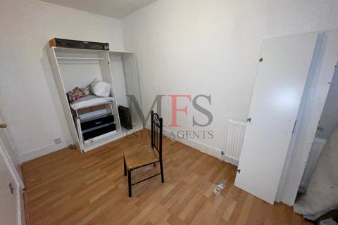 27 Gladstone Road, Southall, UB2 5BB