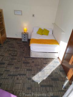 1 bedroom in a house share to rent - Weston Road, Southend On Sea