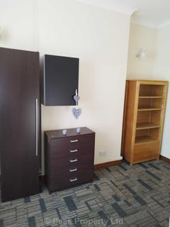 1 bedroom in a house share to rent - Weston Road, Southend On Sea