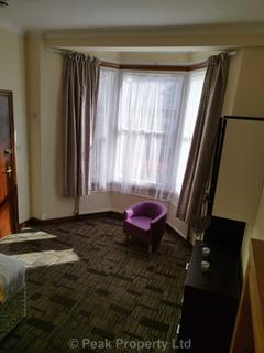 1 bedroom in a house share to rent - Weston Road, Southend On Sea