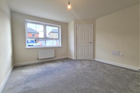 3 bedroom terraced house to rent, Hobby Street, Preston PR4